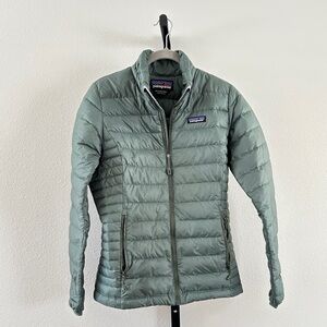 Patagonia Down Sweater Zip Up Jacket Army Green, Size XS